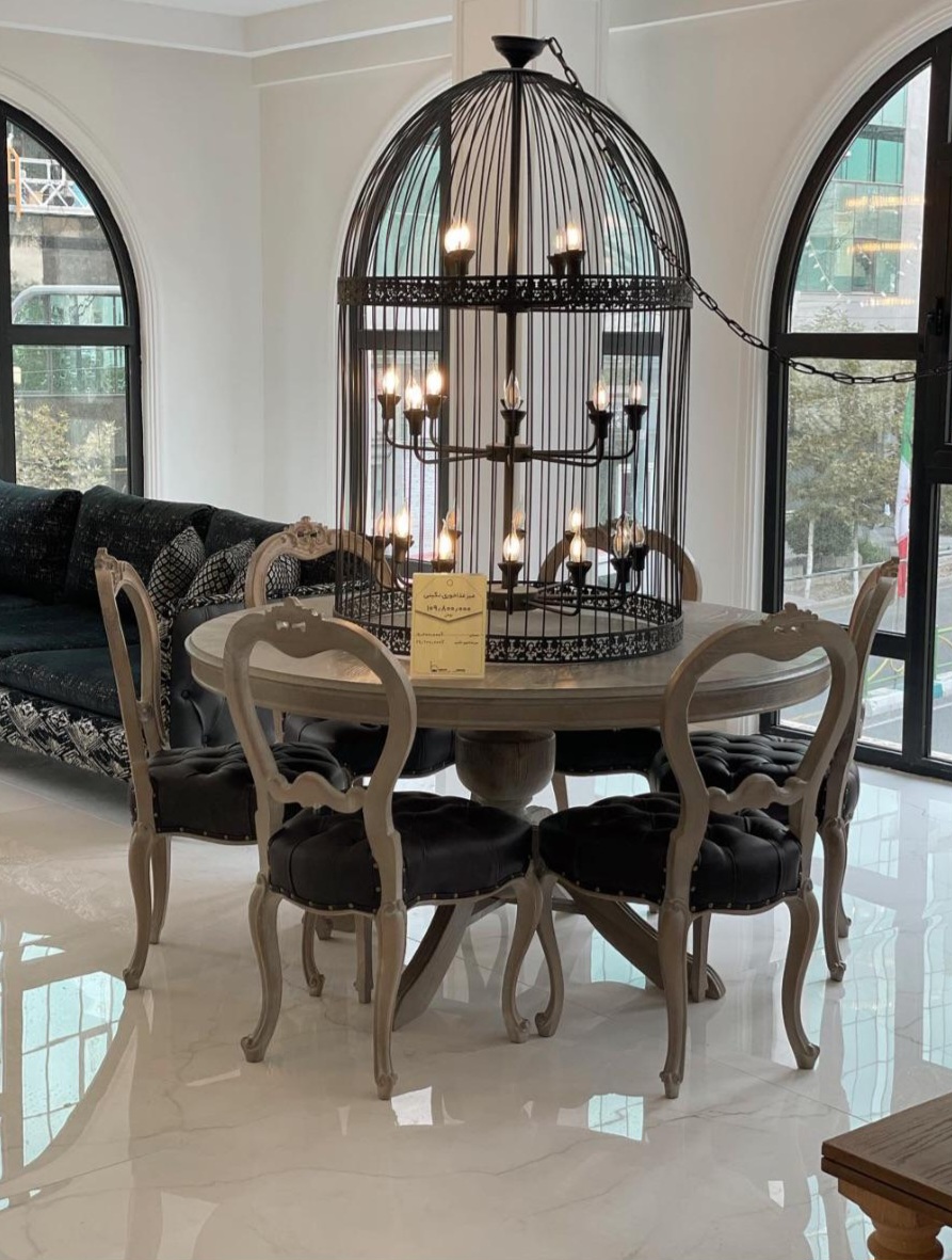 ناهارخوری نگینی